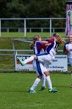 Bild 392 - B-Juniorinnen SV Henstedt Ulzburg - Frauen Bramfelder SV 3 : Ergebnis: 9:0